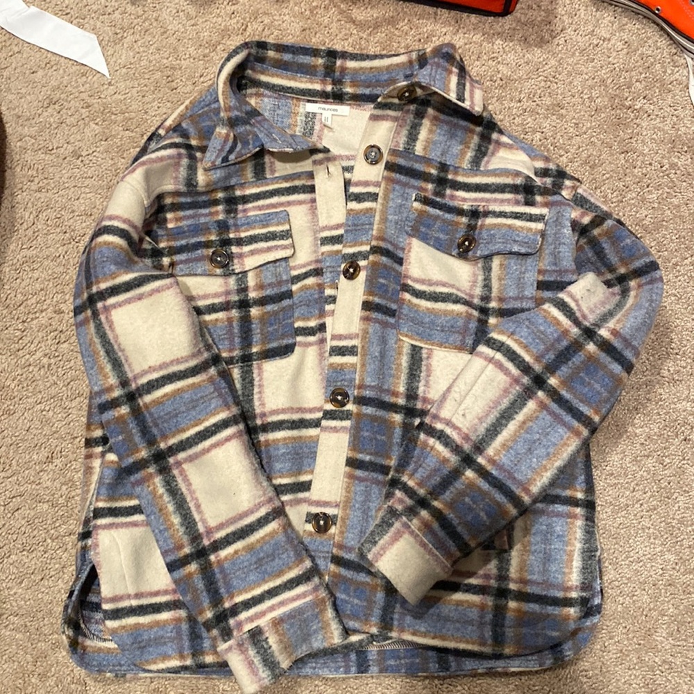 Comfortable plaid jacket/outerwear